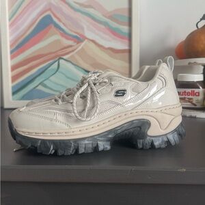 Skechers Women's Cream and Gray Chunky Trail Sneaker